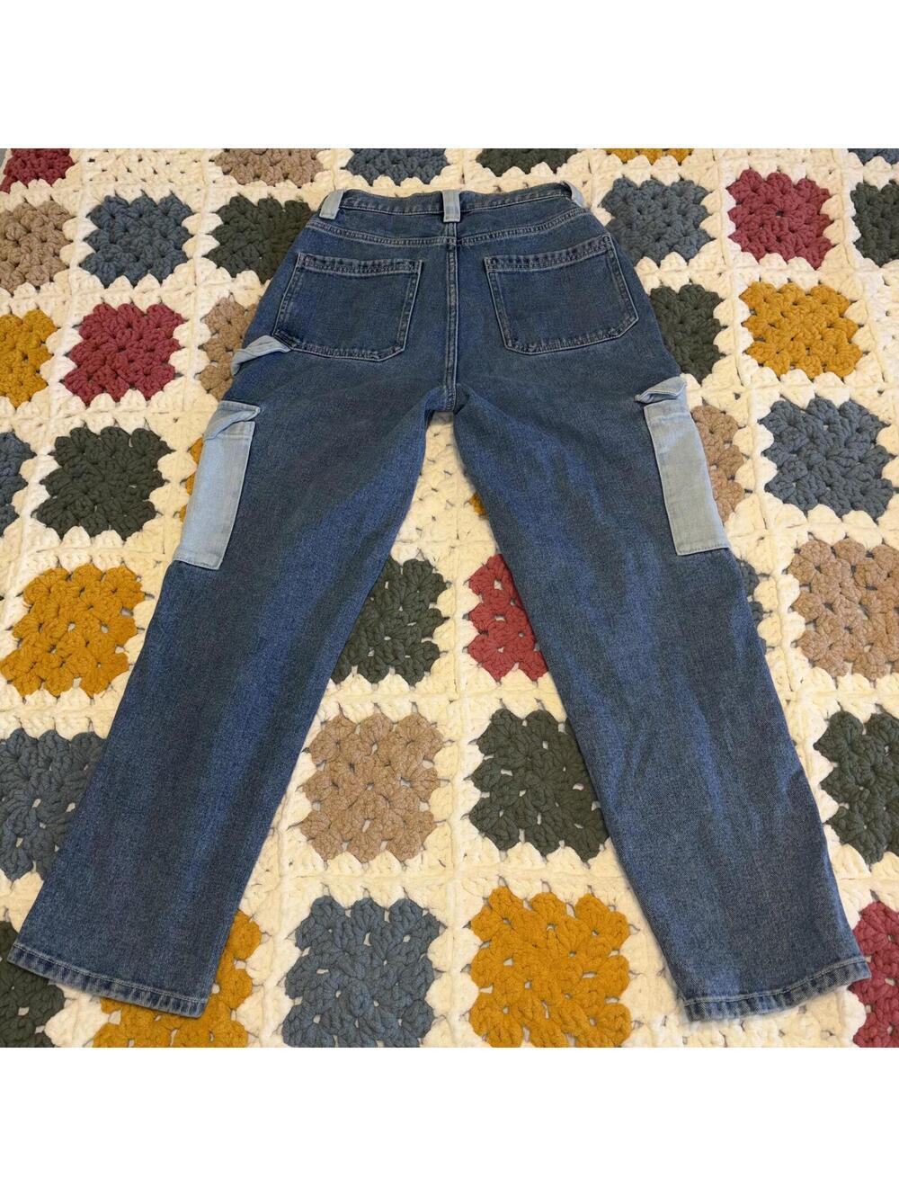 PacSun Highrise Carpenter Woman’s size 27 Denim Cargo Pants with Light Pockets - Picture 2 of 8